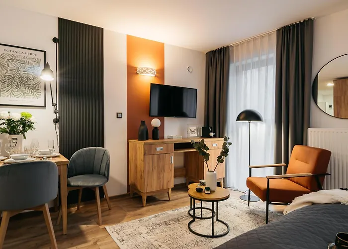 Orso & By Staylab Varsó