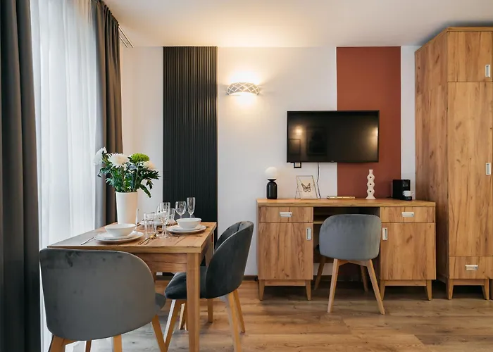 Orso & By Staylab Varsó